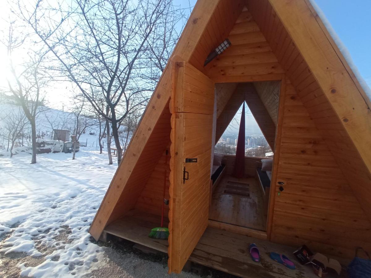 Lana Camping